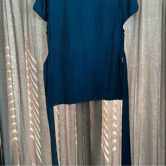 Banana Republic Teal Silk Polka Dot Tie Back Button-Up Blouse Size Medium - Picture 14 of 14